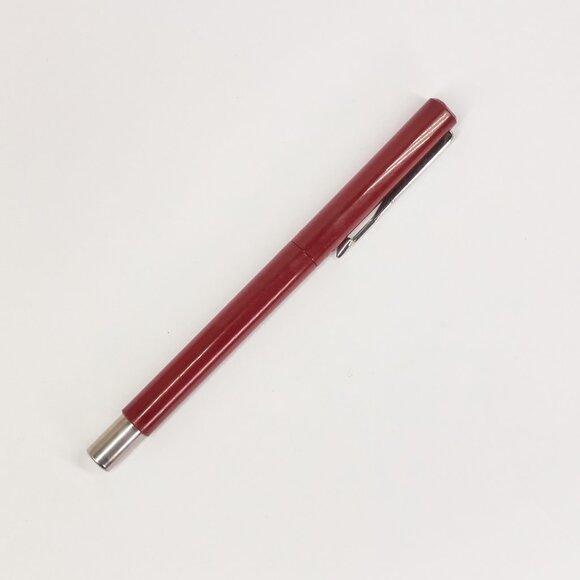 Parker Vector Fountain Pen / Red Barrel / Made in USA / Fine Nib - Picture 2 of 12
